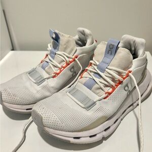 Women’s On Cloud Sneakers